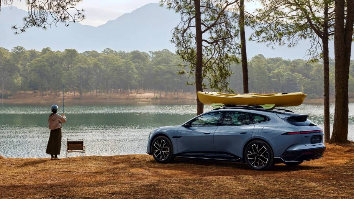 You are currently viewing 21.99 万元起！自研太行底盘+华为满血智驾，阿维塔 06T 是目前「最优雅」旅行车