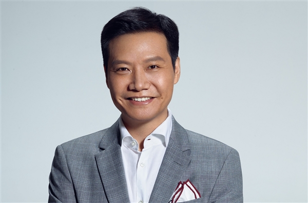 You are currently viewing 安全高于一切！雷军：小米已交付超80万辆车 均价超26万、成立独立汽车安全研究中心